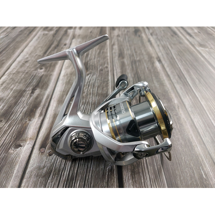 SHIMANO:: Котушка Shimano Sedona FJ 2500 3+1BB 5.0:1 - 3080грн