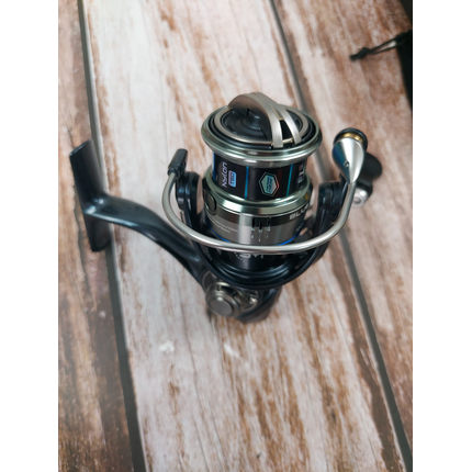 Котушка Favorite Blue Bird 1000S (2025), низькопрофільна шпуля, підшип. 9+1, швидкість: 5.2:1, Розмір шпулі: 1000S, фото , изображение 14