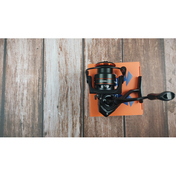 Котушка Select Master 2500S (4+1 підшипник, 5.2:1) — спінінгова з низькопрофільною шпулею для джигу й воблерів, Розмір шпулі: 2500S, фото , изображение 15