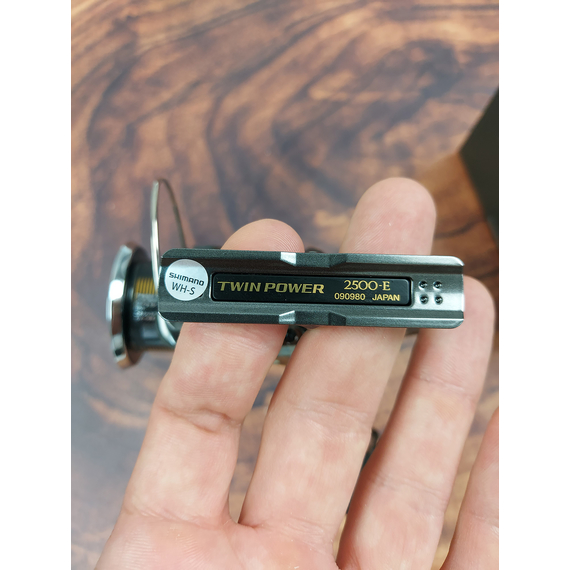 Котушка Shimano Twin Power FE 2500 (2024), підшип: 9+1, перед. число: 5.1:1, Розмір шпулі: 2500, фото , изображение 14