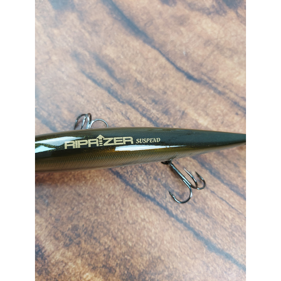 Воблер Imakatsu Riprizer 110SP 112mm 18.0g #133 Bleeding Shogin Kawamutsu, Размер/Вес: 110мм/18г, Цвет воблера: 133 Bleeding Shogin Kawamutsu, фото , изображение 5