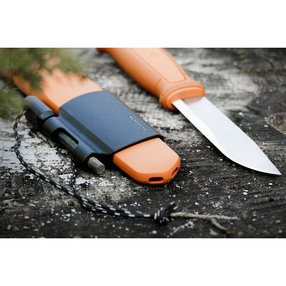 Ніж Morakniv Kansbol Survival Kit. Orange, сталь - Sandvik 12C27, руків’я - пластик, довжина загальна - 226 мм, довжина клинка - 109 мм, звичайна різальна кромка, фото , изображение 20